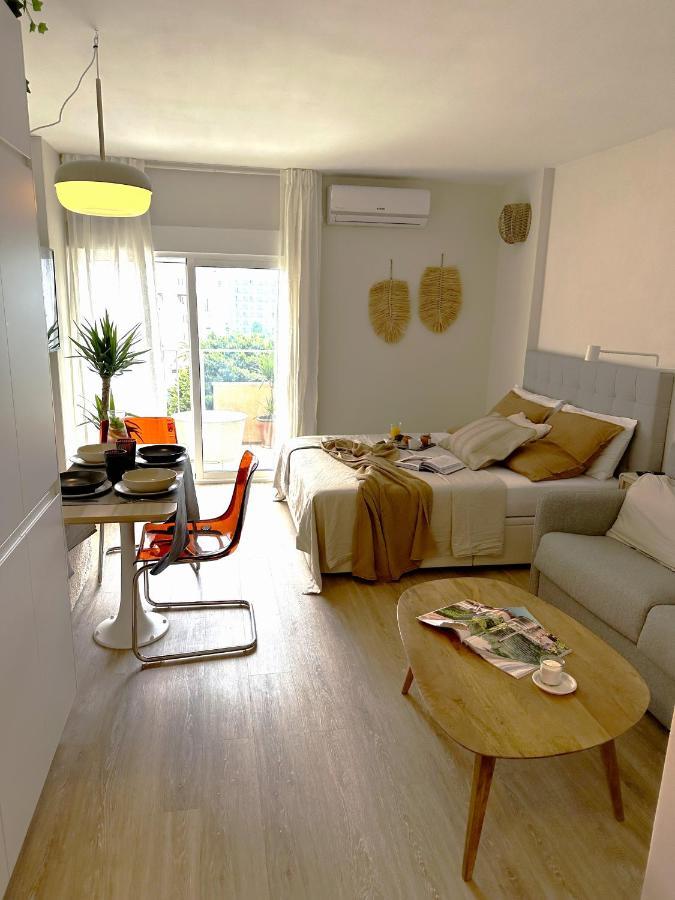 Minerva Estudio Suite White Jasmine, Beach And Pool Benalmádena Esterno foto